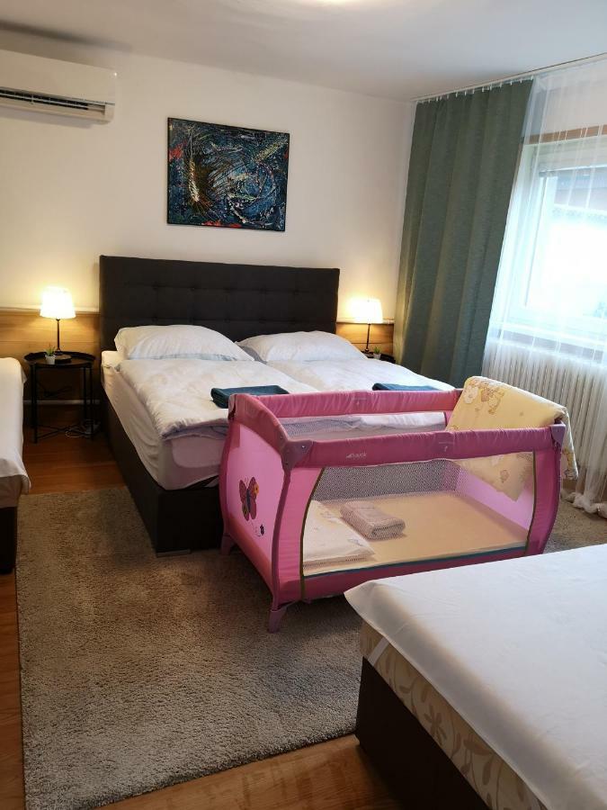 Apartmany Centro & Jacuzzi بييشتِني المظهر الخارجي الصورة